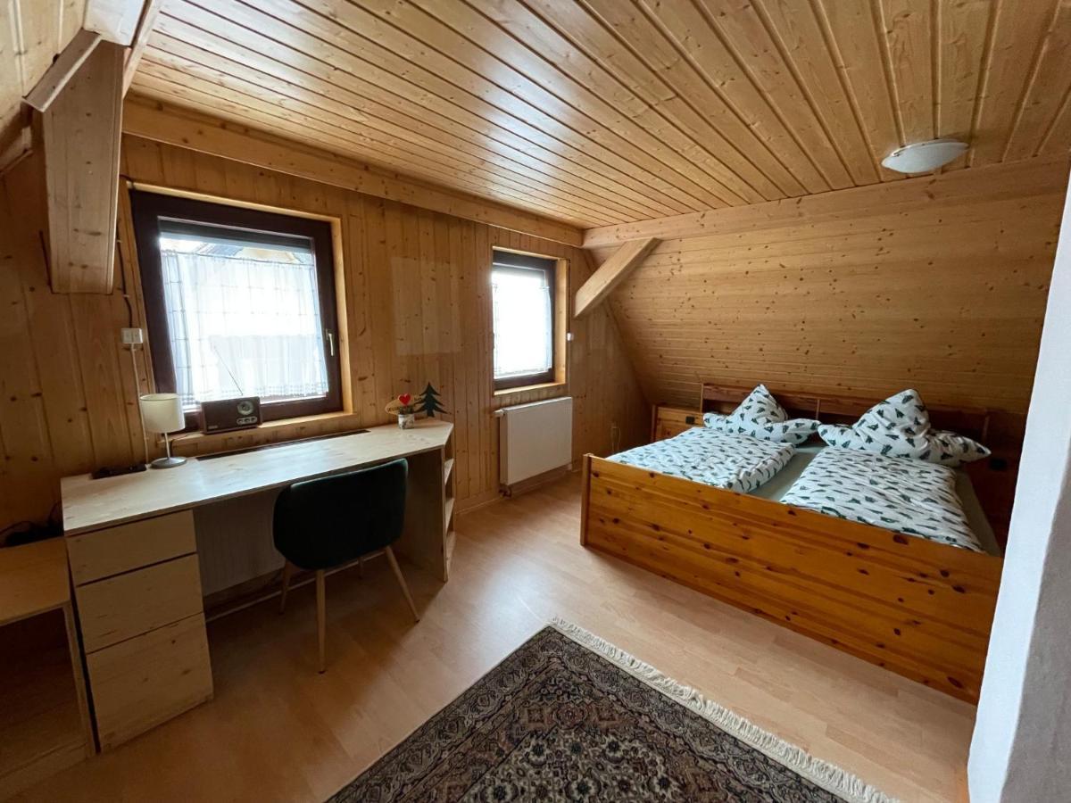 Apartamento Haus Tannenzaepfle Waldachtal Exterior foto