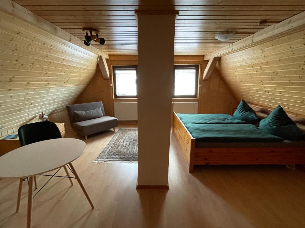 Apartamento Haus Tannenzaepfle Waldachtal Exterior foto